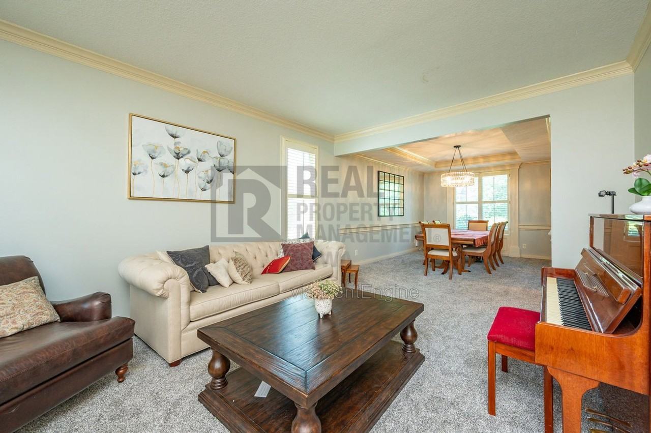 4631 Timberline Dr - Photo 4 of 22