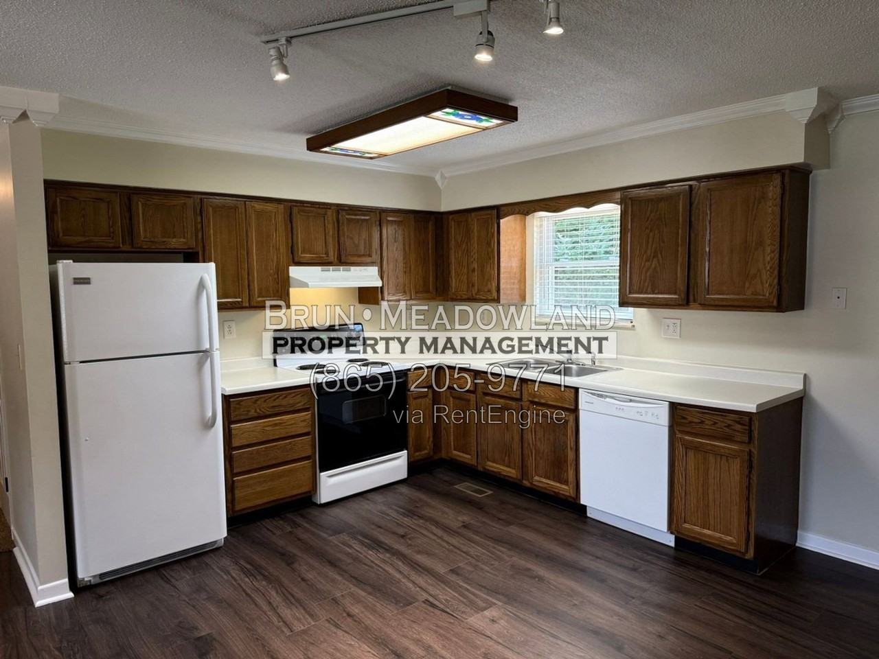 103 Mapletree Ln - Photo 5 of 27