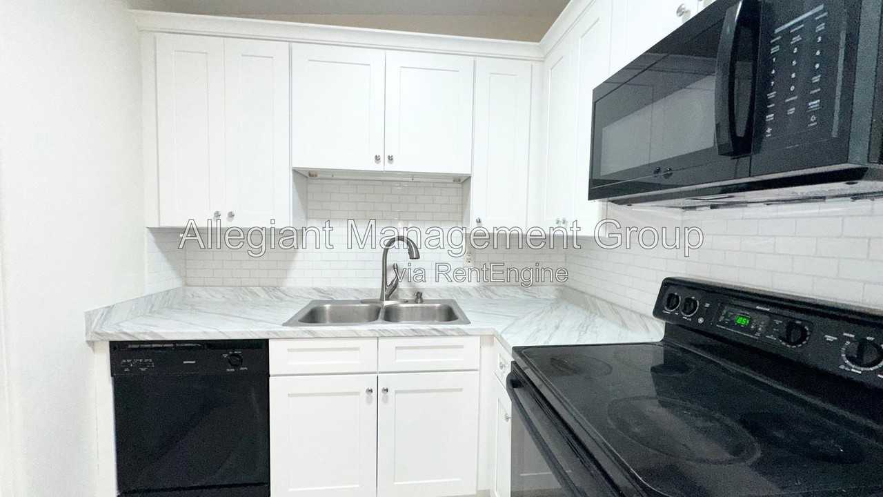 4110 Alverado St - Photo 5 of 21