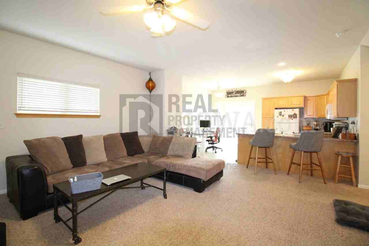 1617 Sw White Birch Cir - Photo 5 of 19