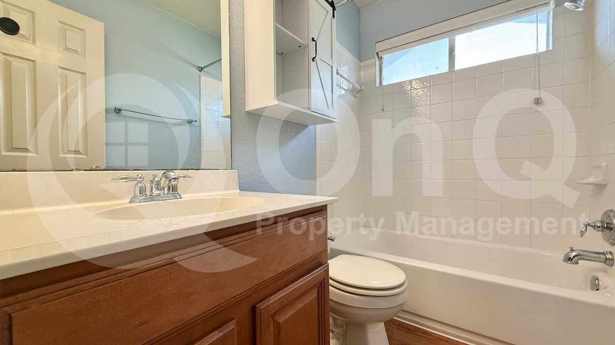 705 Sweet Leaf Ln - Photo 6 of 21