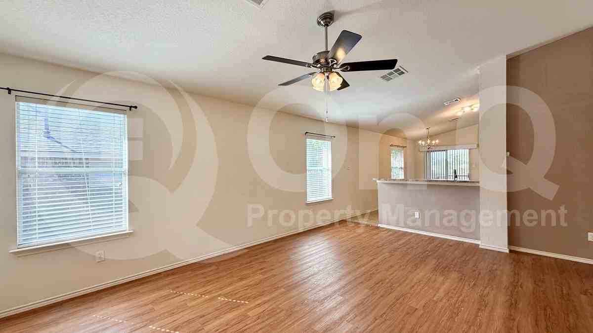 705 Sweet Leaf Ln - Photo 7 of 21