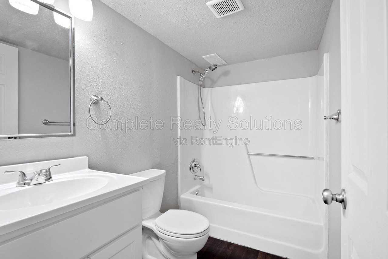 289 Mount Everest Dr #B - Photo 7 of 10