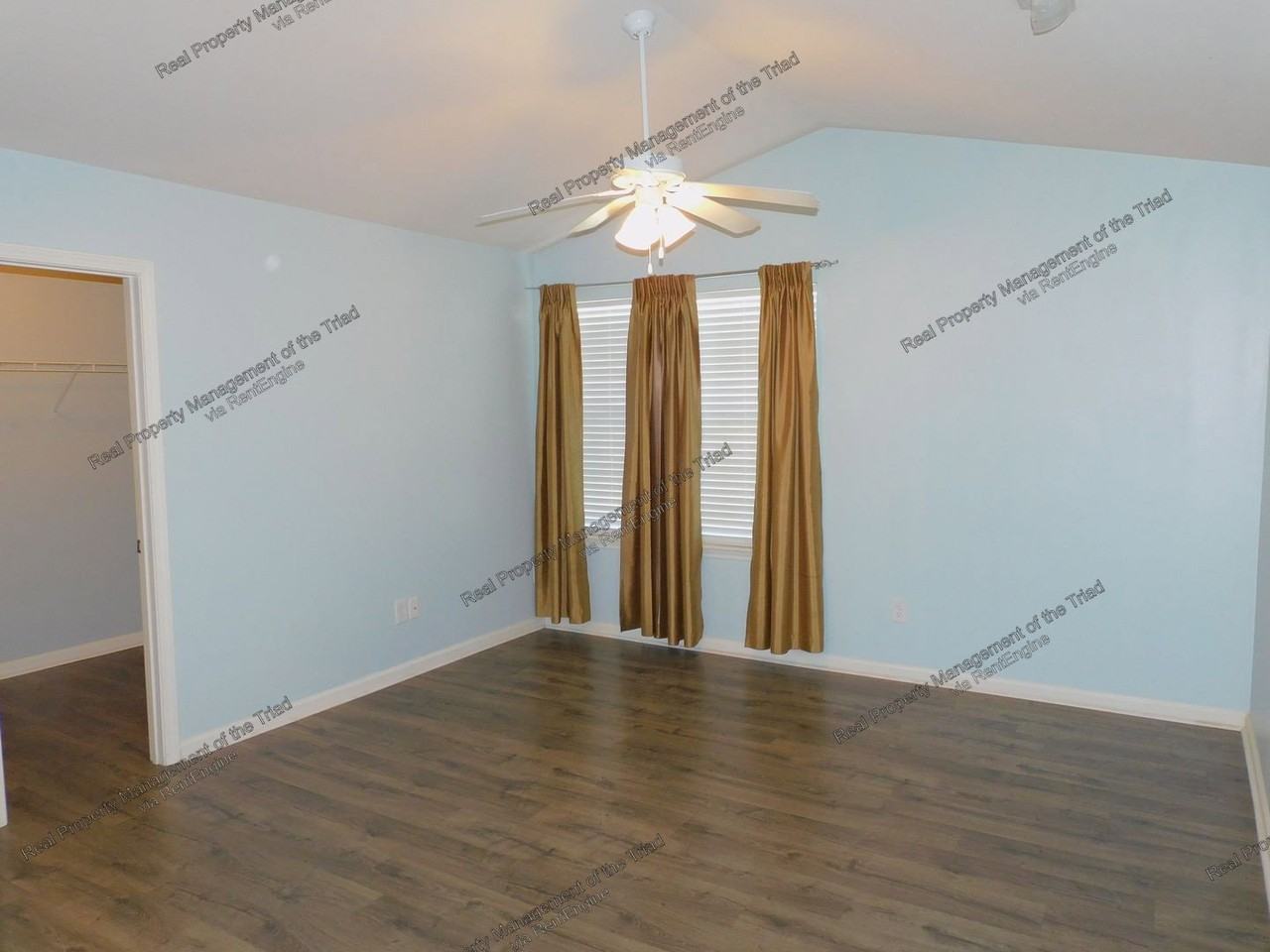 2627 Leighswood Dr - Photo 7 of 31