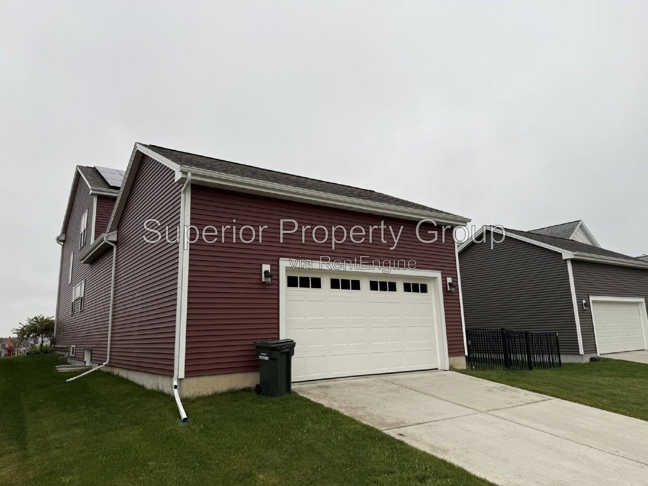 2865 Endive Dr - Photo 3 of 50
