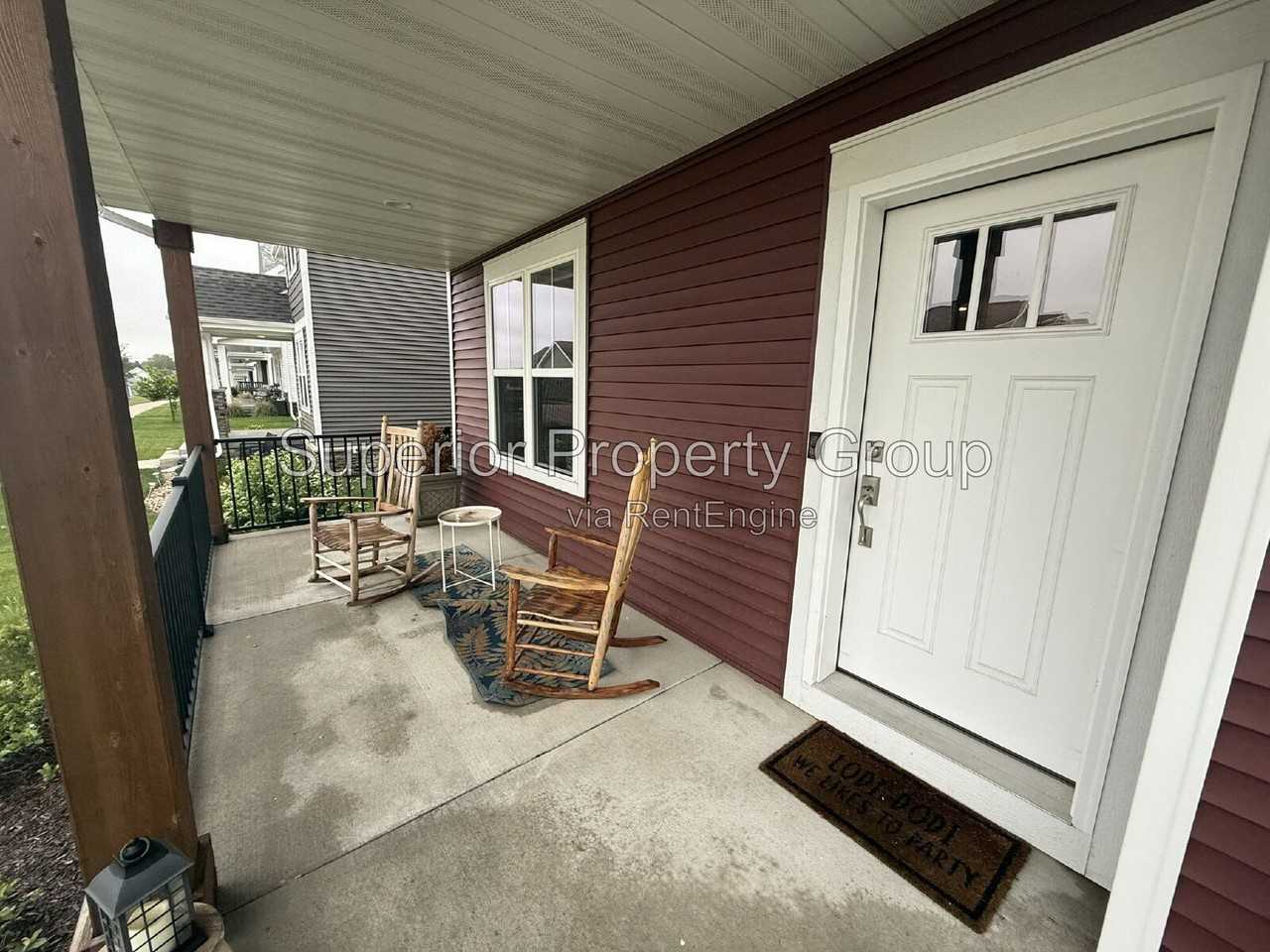 2865 Endive Dr - Photo 4 of 50