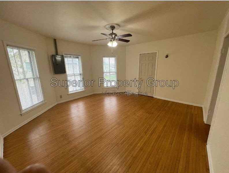 159 S Jackson St - Photo 5 of 16