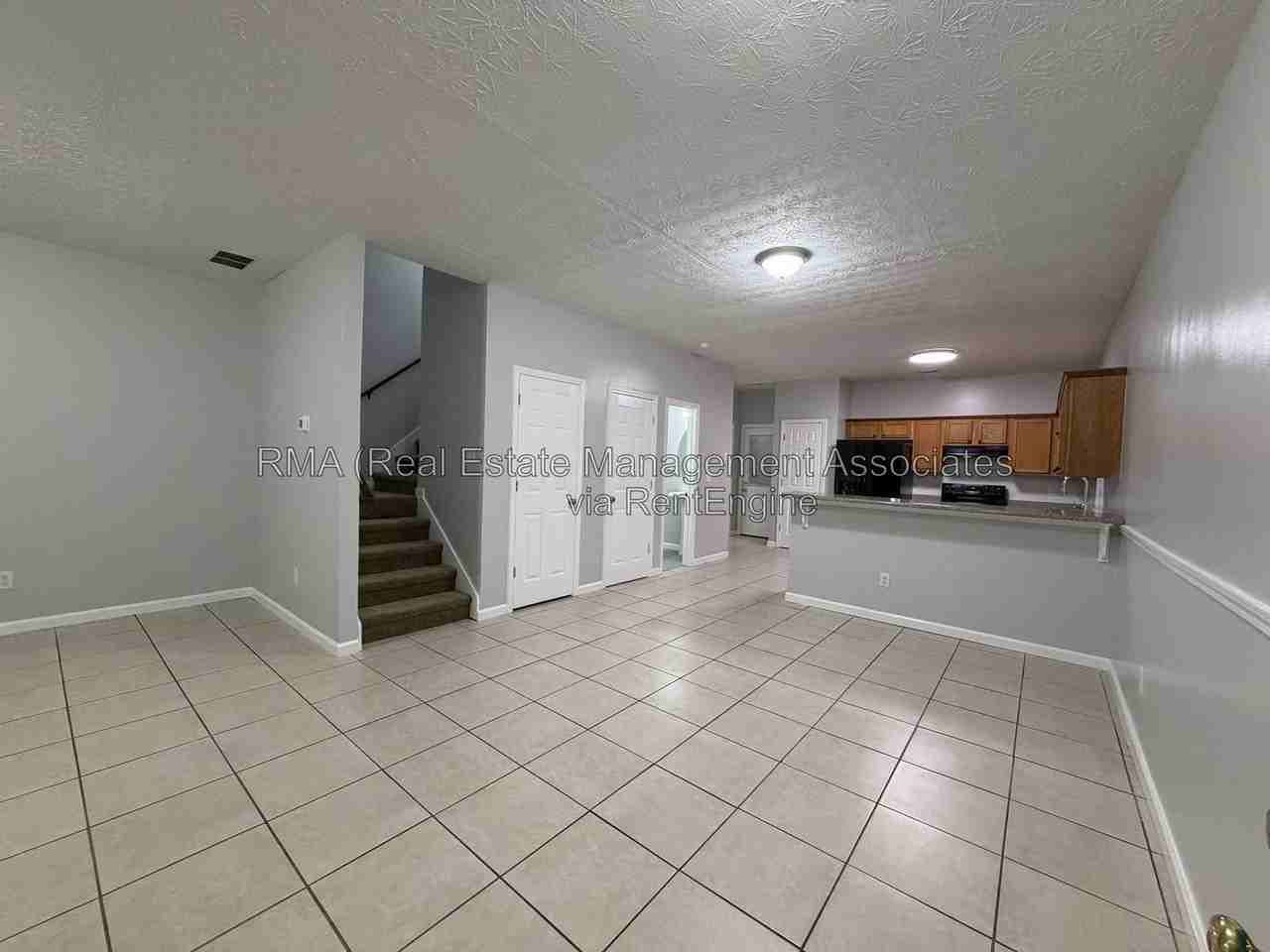 1724 Carrington Dr - Photo 4 of 36