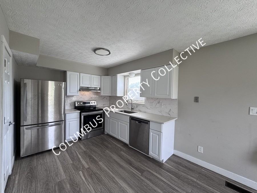 7165 Anne Ct - Photo 5 of 19