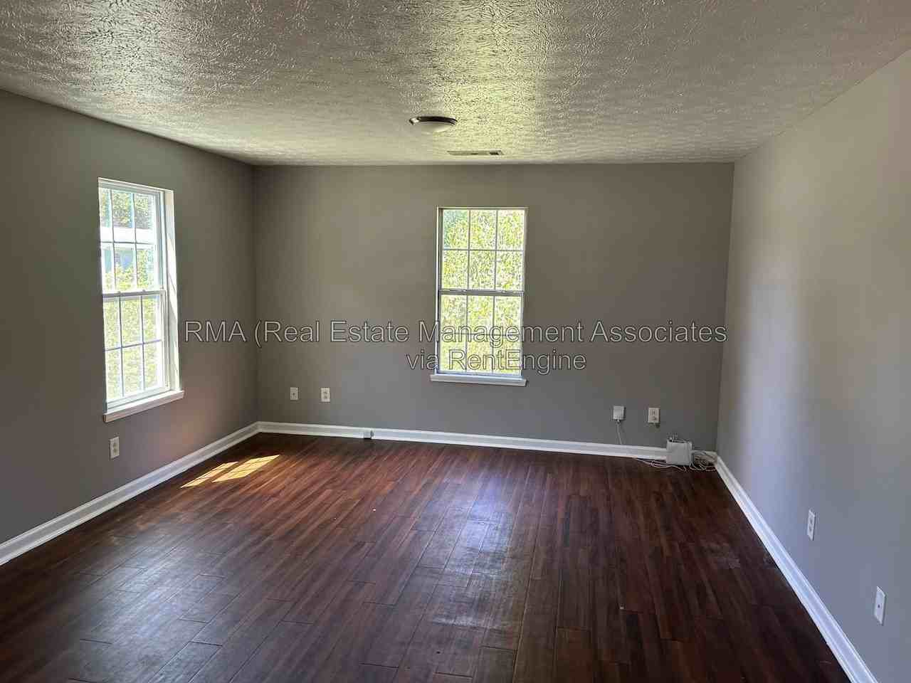 836 Lane St - Photo 2 of 8