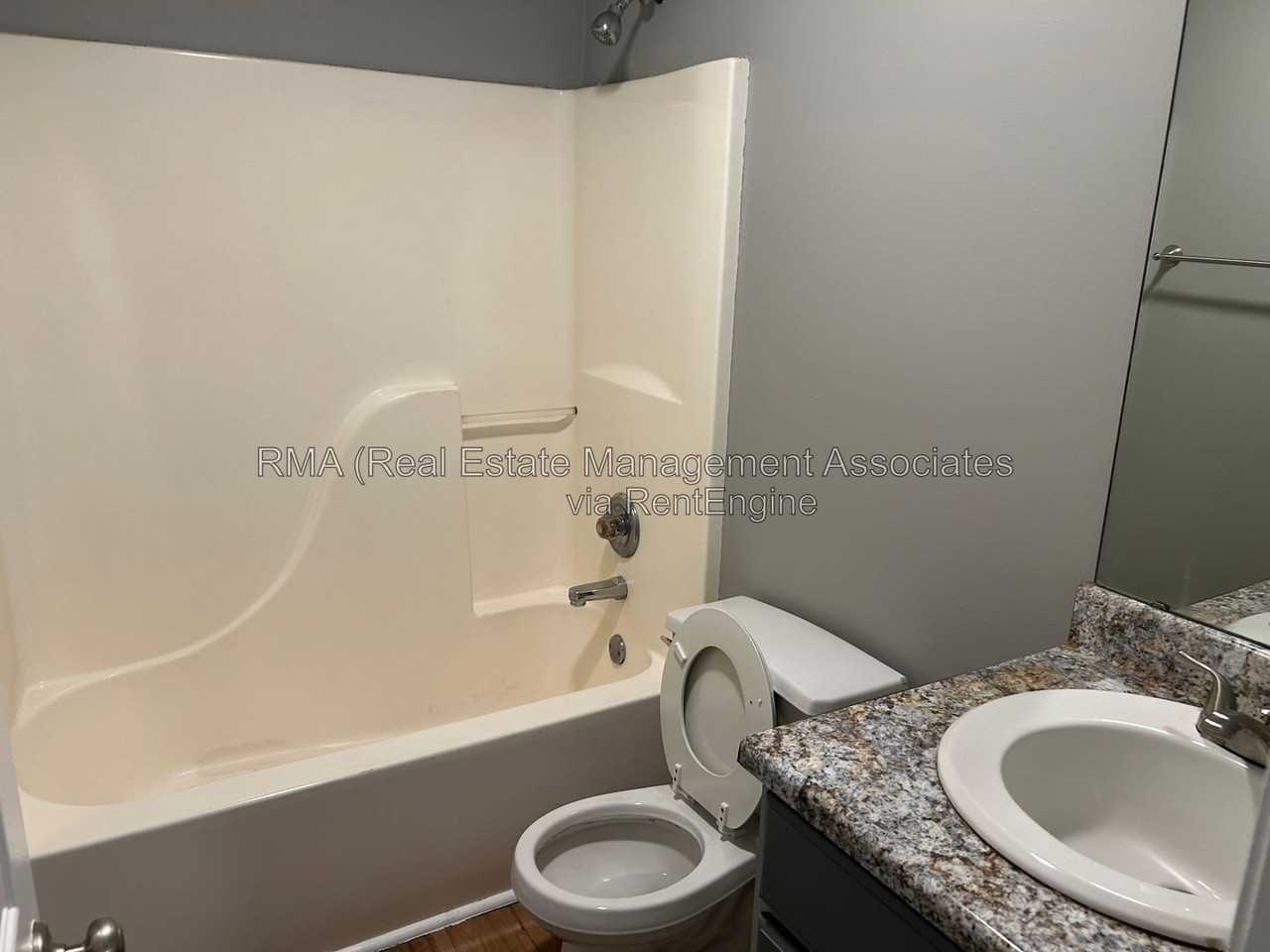 836 Lane St - Photo 5 of 8