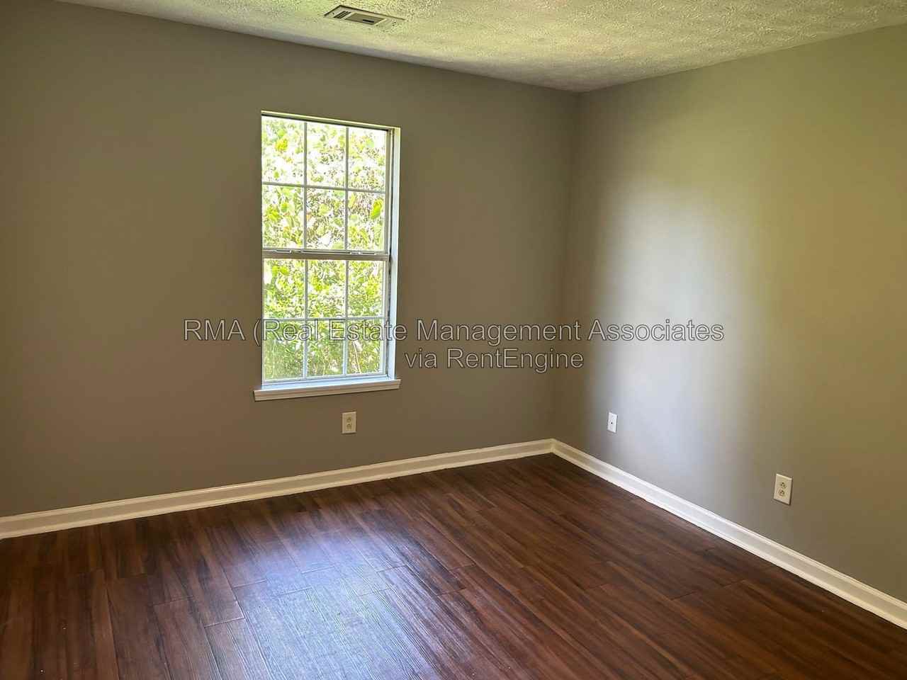 836 Lane St - Photo 7 of 8