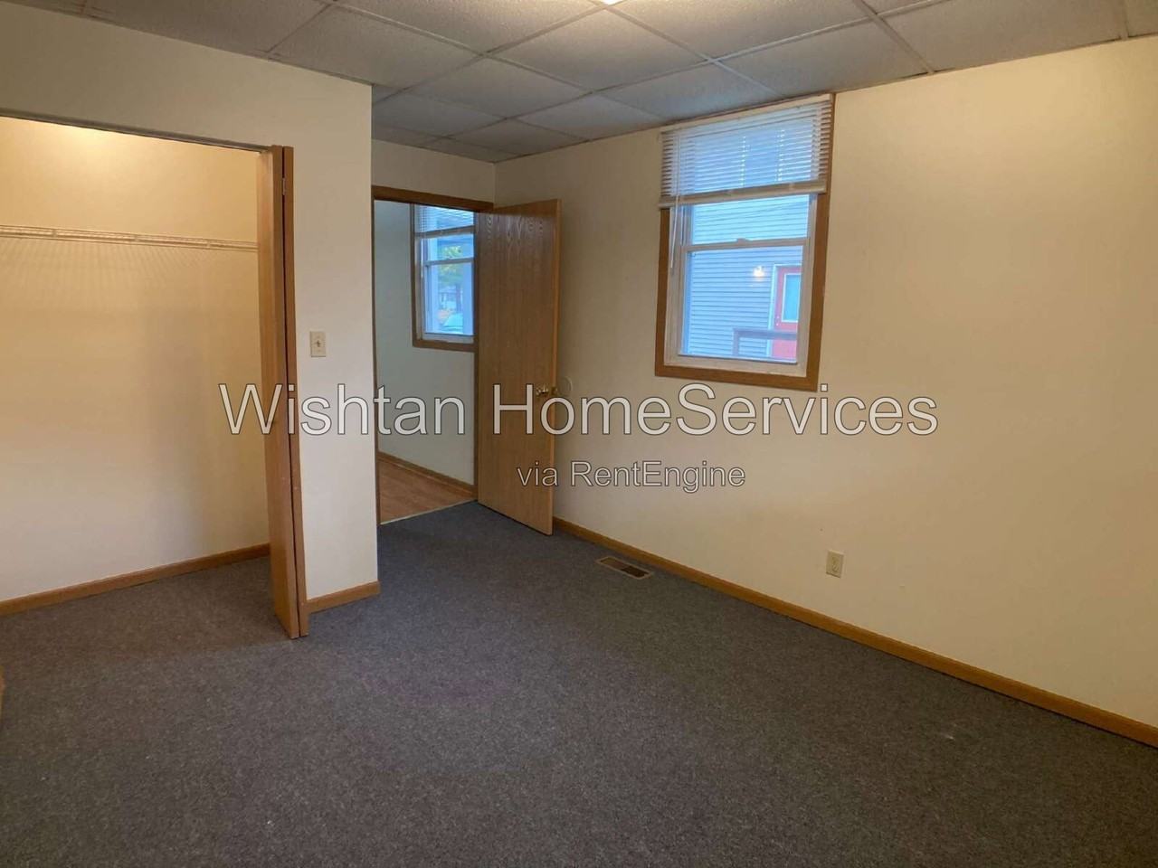 308 W Adams St #1 - Photo 6 of 15