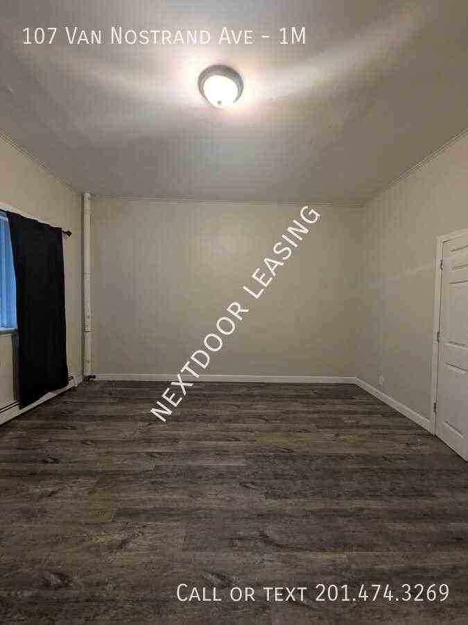 107 Van Nostrand Ave #1M - Photo 3 of 4
