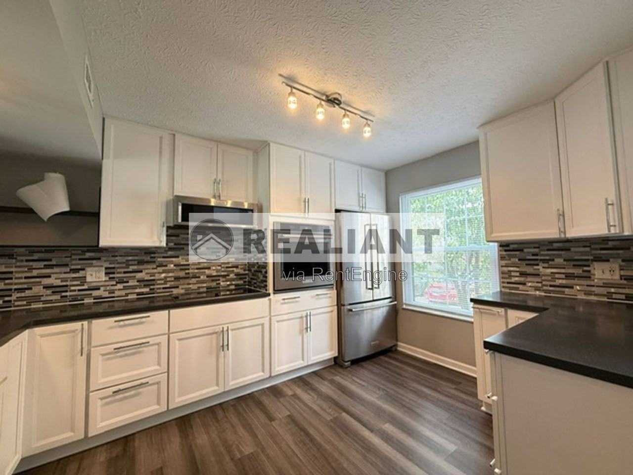 6446 Linkview Ct - Photo 4 of 20