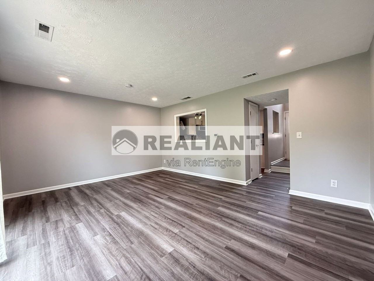 6446 Linkview Ct - Photo 5 of 20