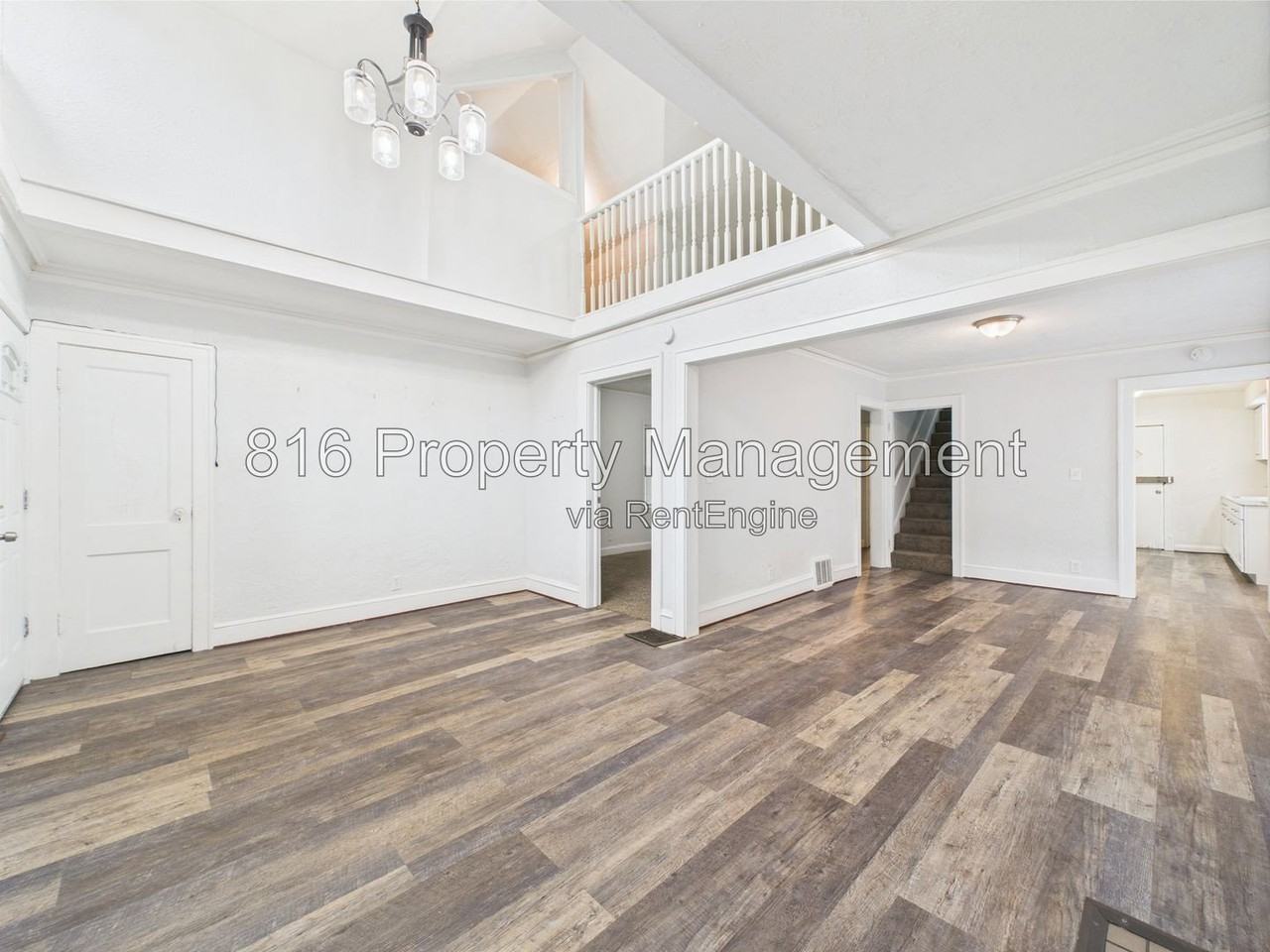5611 Olive St - Photo 3 of 24