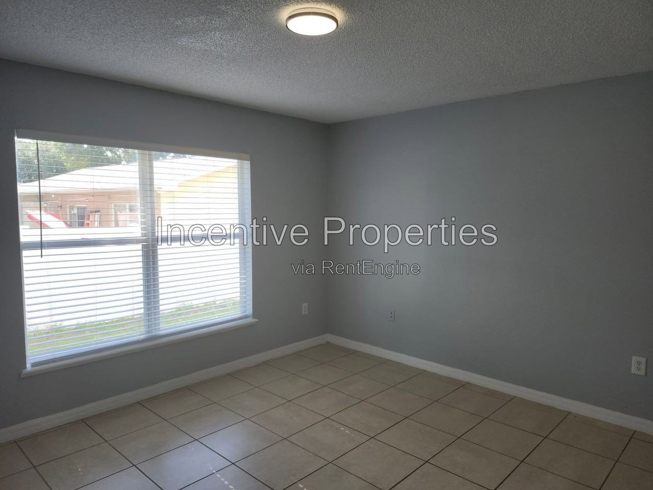 509 Everest Way - Photo 4 of 25