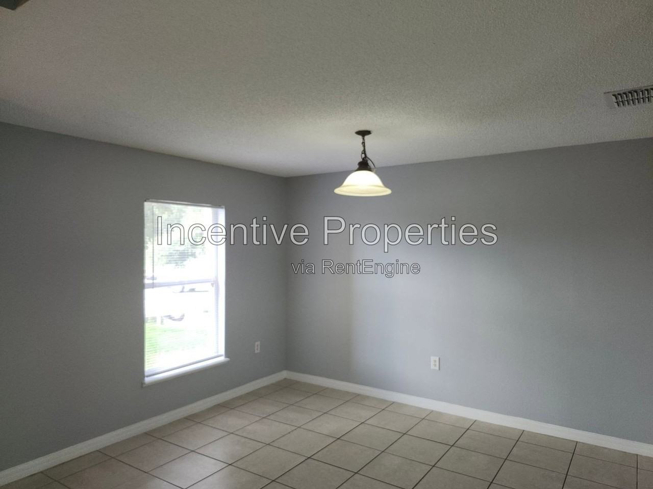 509 Everest Way - Photo 5 of 25