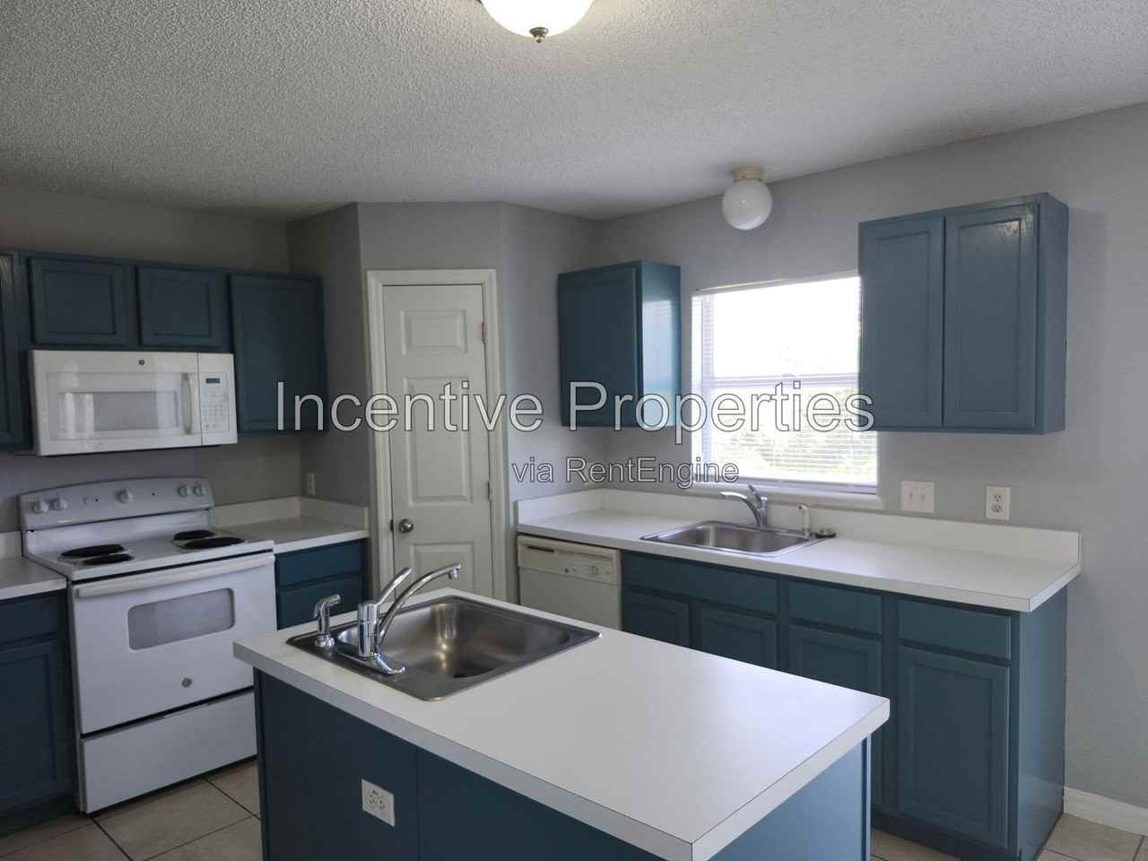 509 Everest Way - Photo 7 of 25
