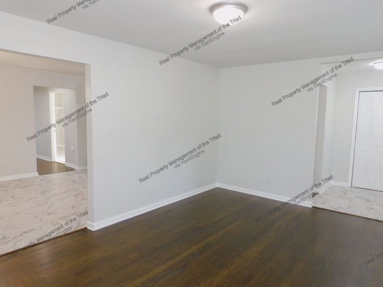 2206 Dulaire Rd - Photo 4 of 28