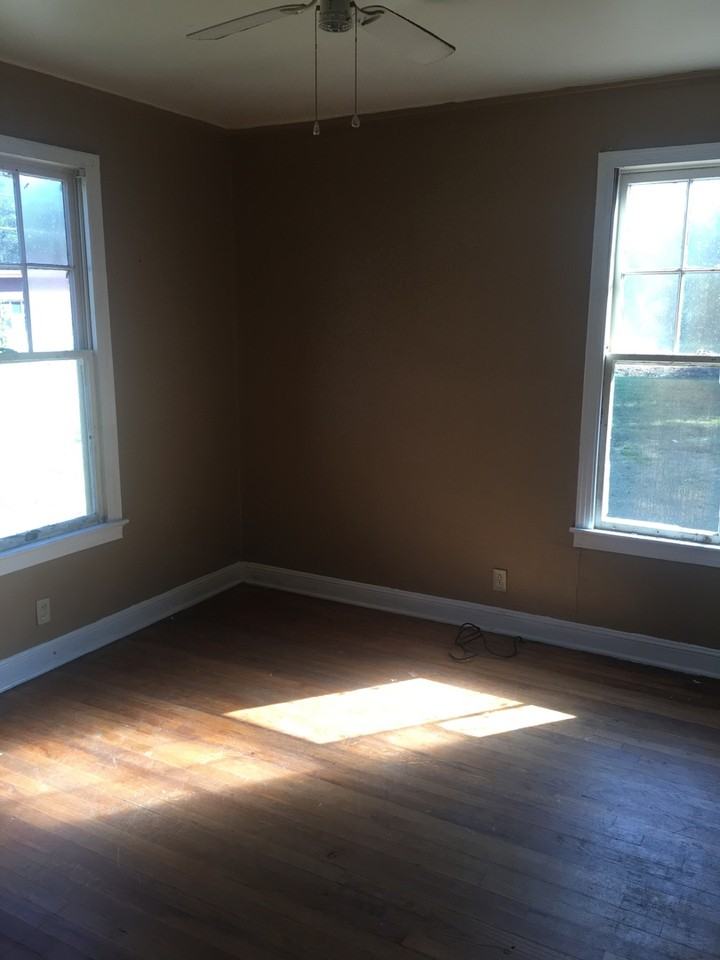 314 Kelly St - Photo 3 of 15