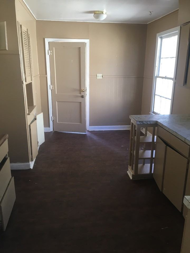 314 Kelly St - Photo 6 of 15