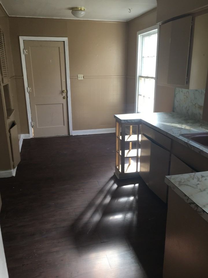 314 Kelly St - Photo 7 of 15