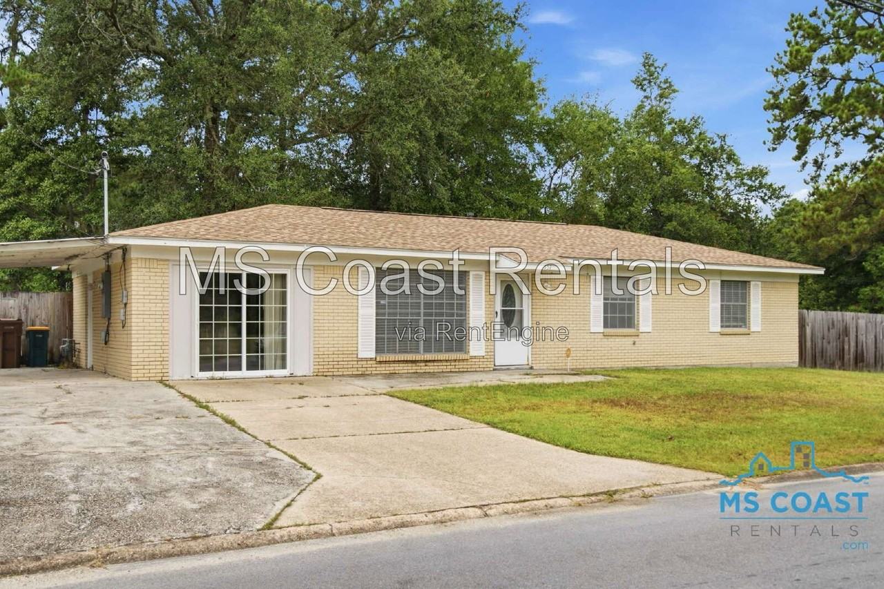 657 Octave St - Photo 2 of 25