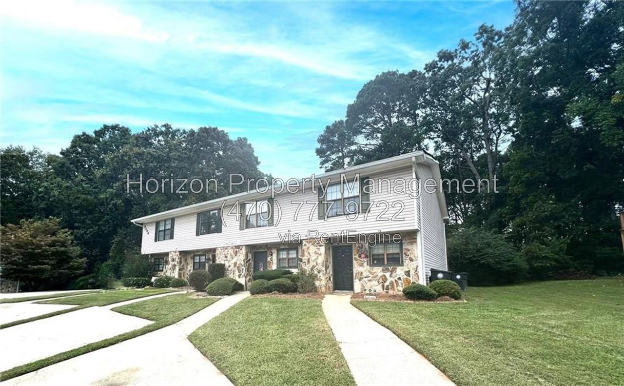 2506 Hidden Cove Ct #C - Photo 3 of 26