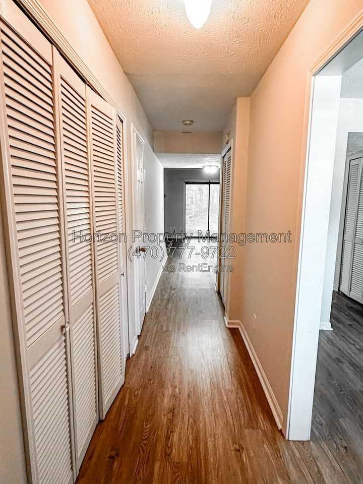 2506 Hidden Cove Ct #C - Photo 4 of 26
