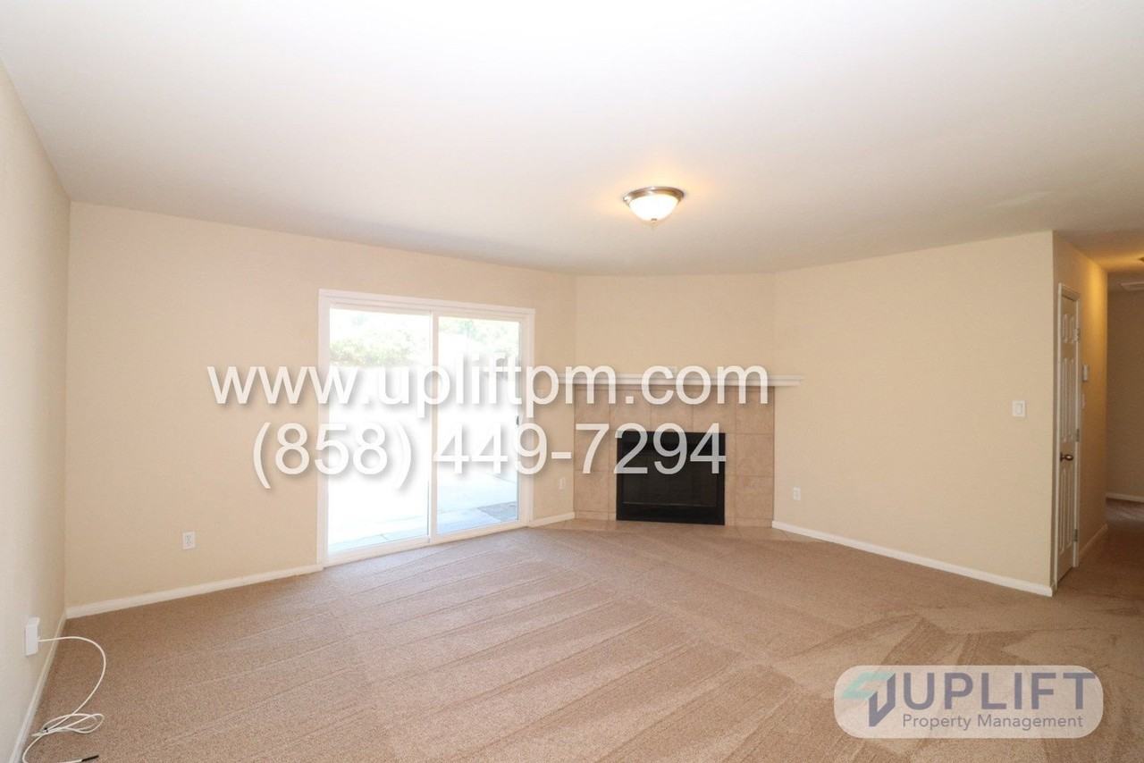 444 Foussat Rd - Photo 3 of 19
