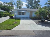 29 Pinewood Blvd - Photo 1 of 1