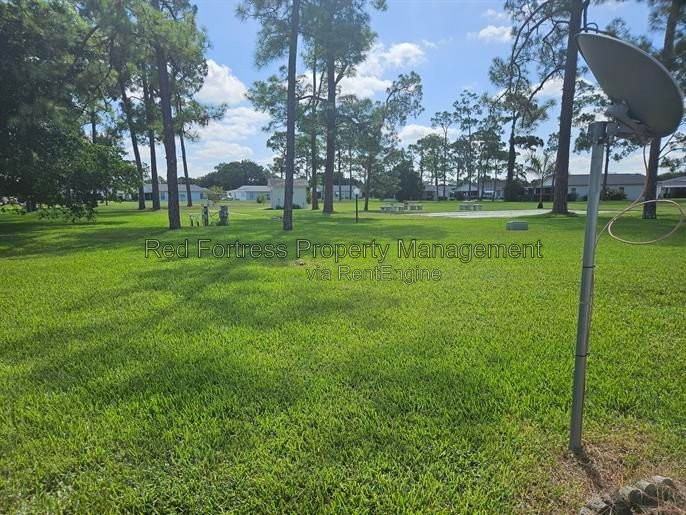 29 Pinewood Blvd - Photo 2 of 11