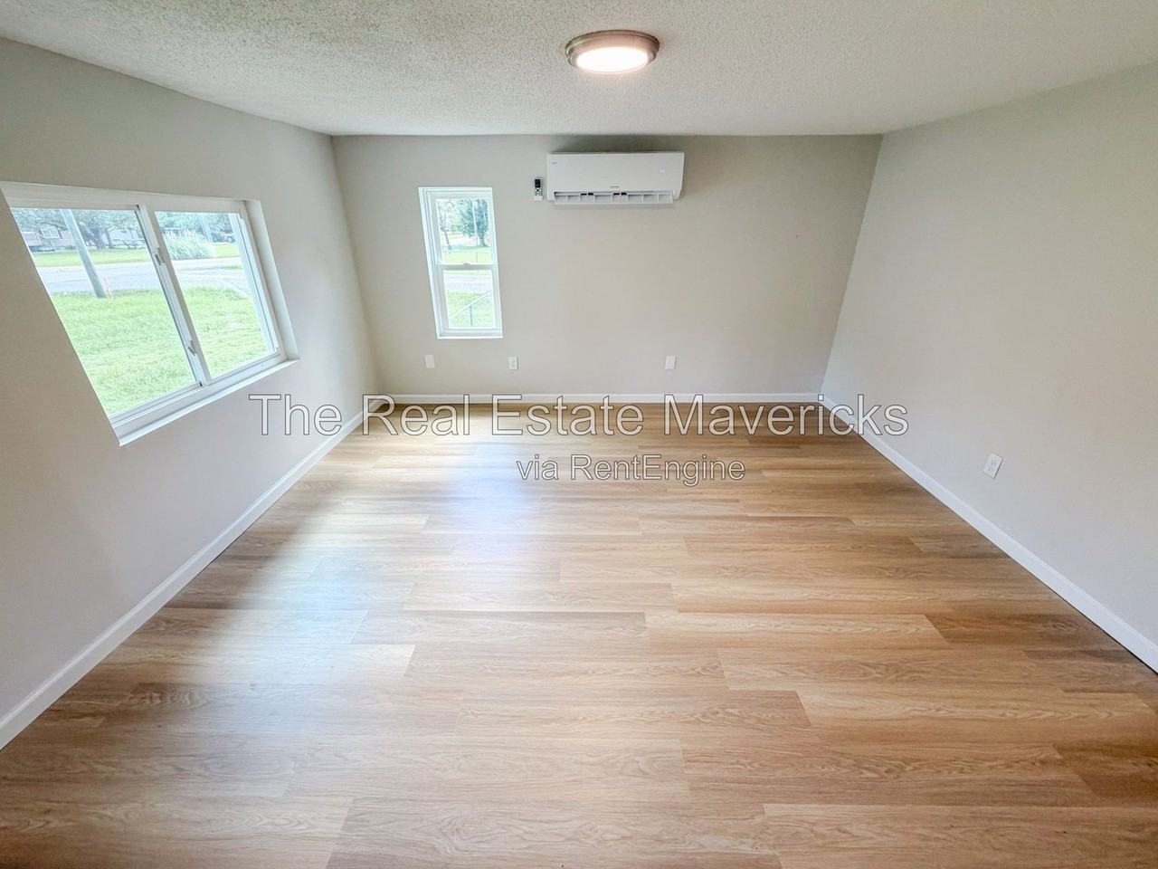 132 Edgewood St - Photo 3 of 21