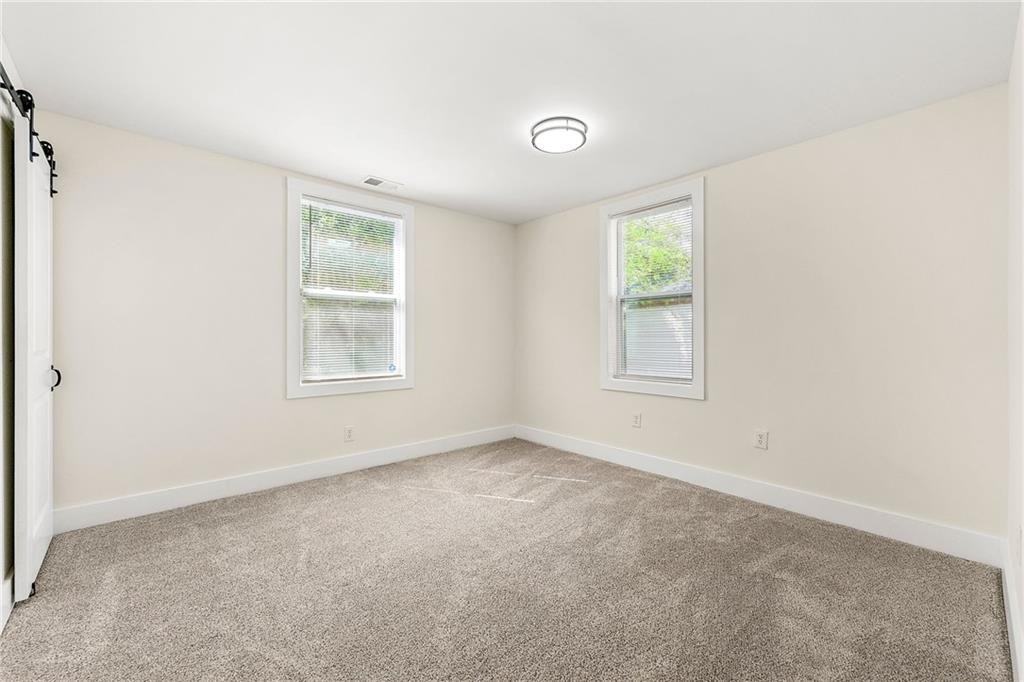 2222 Penelope St Nw - Photo 5 of 31