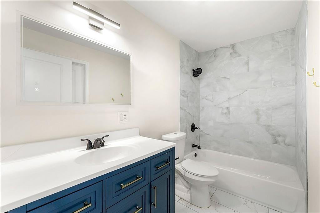 2222 Penelope St Nw - Photo 7 of 31