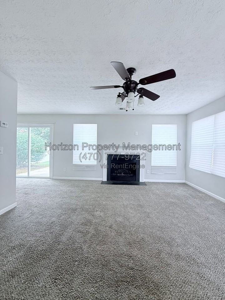 5860 Mountain Top Pl - Photo 4 of 22