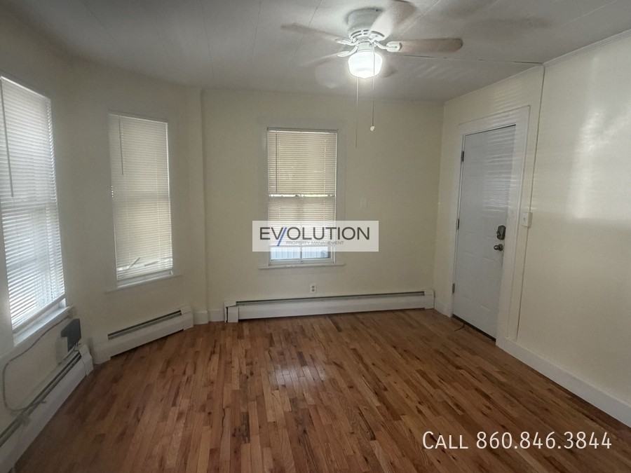 209 Pearl St #2 - Photo 2 of 15