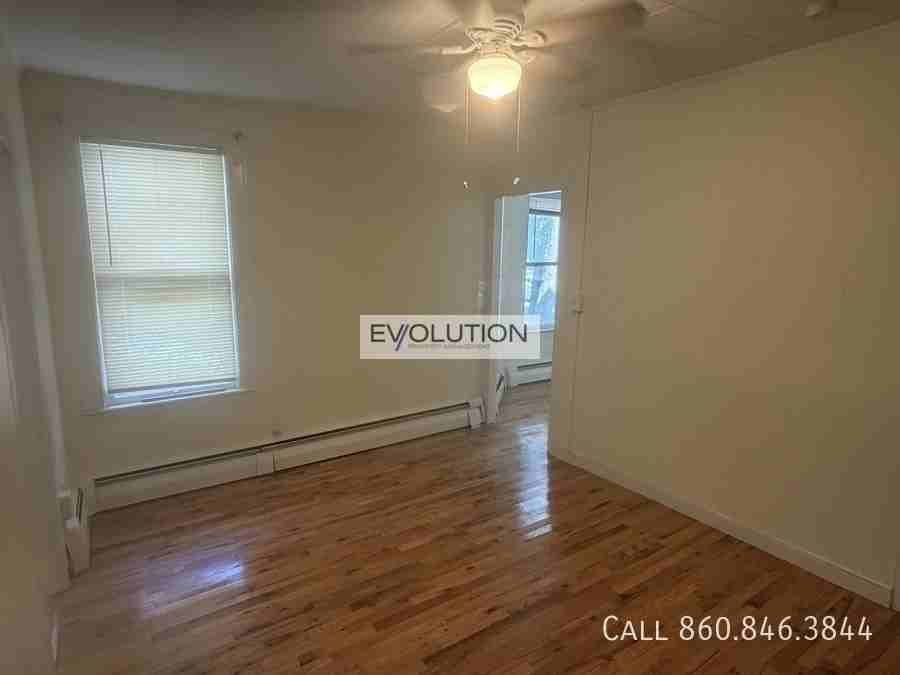 209 Pearl St #2 - Photo 3 of 15