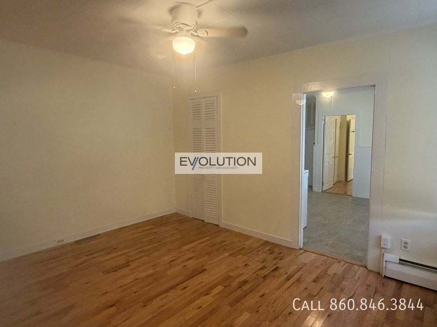 209 Pearl St #2 - Photo 4 of 15