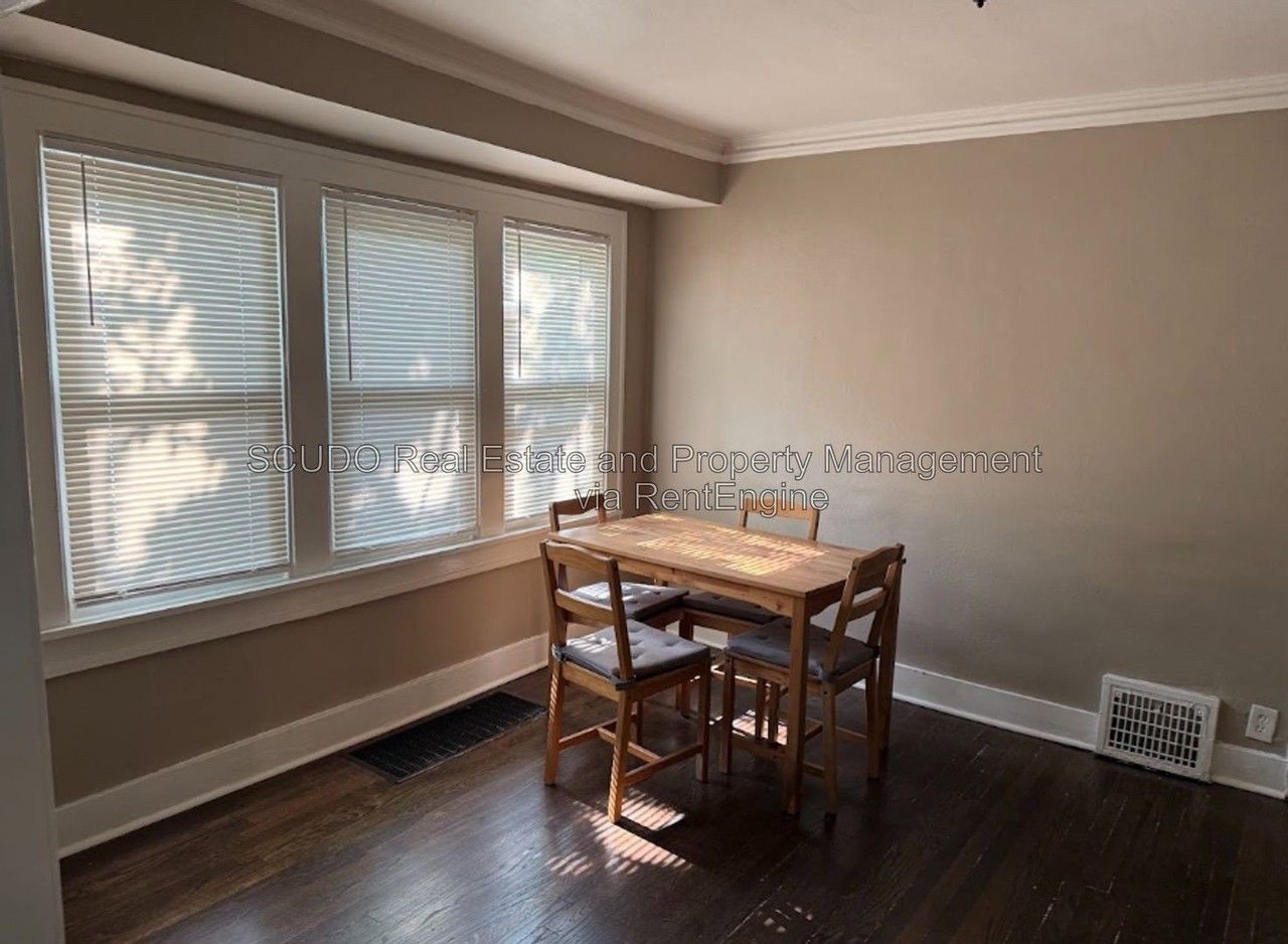 2407 E 68th Ter - Photo 5 of 20