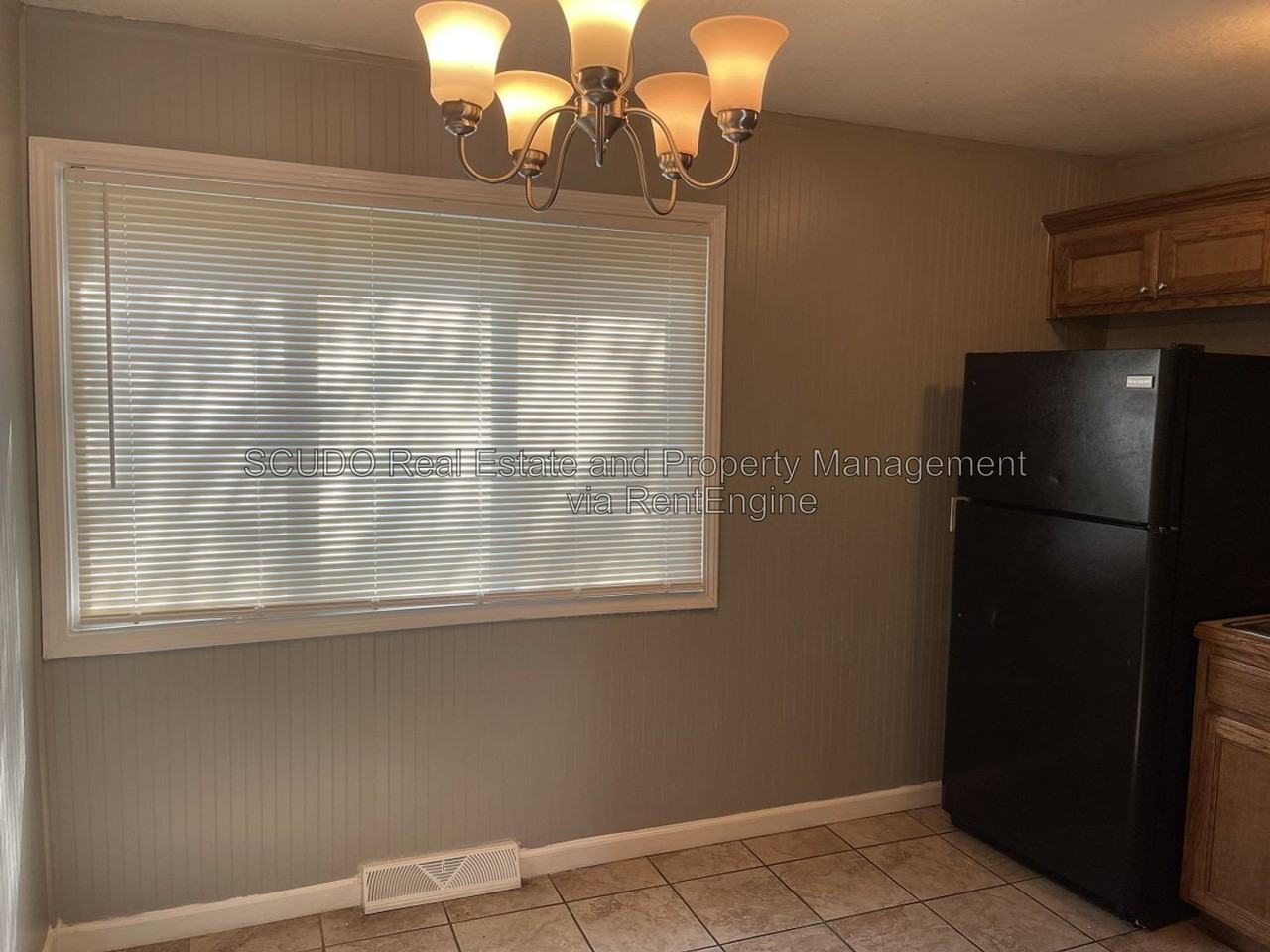 11219 Ditman Ave - Photo 3 of 16