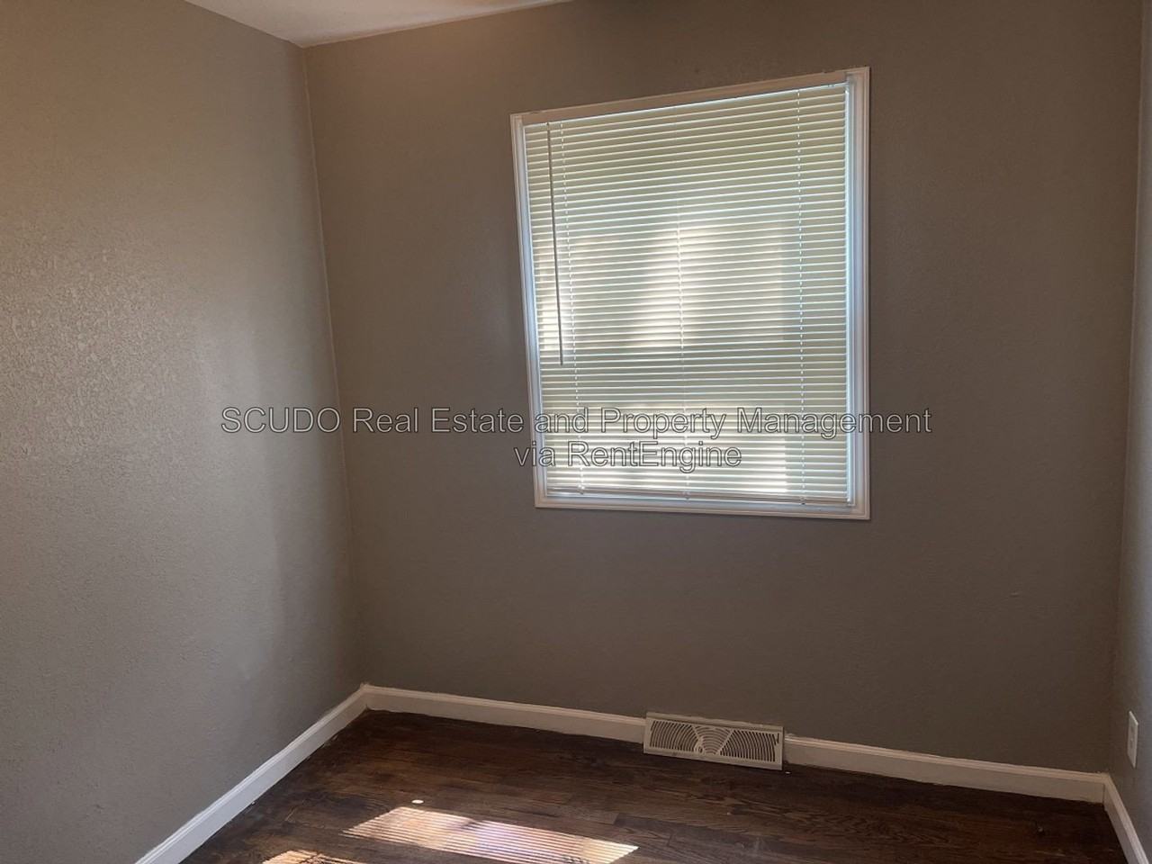 11219 Ditman Ave - Photo 6 of 16