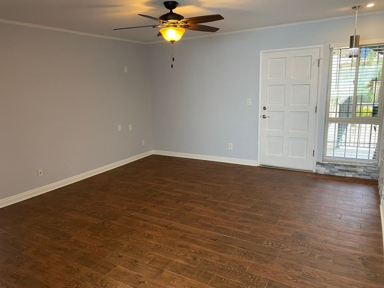 5075 Narragansett Ave #106 - Photo 5 of 35
