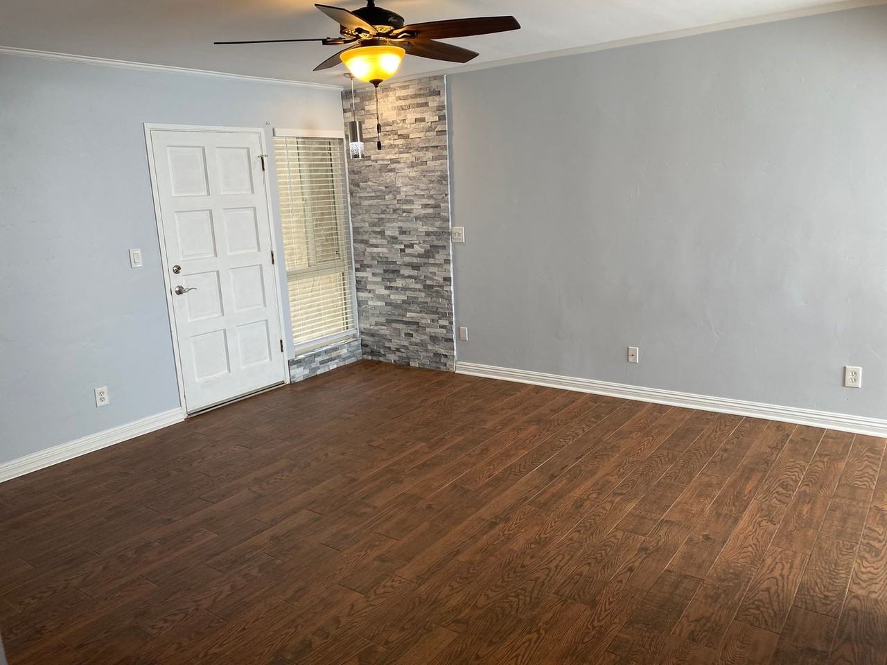 5075 Narragansett Ave #106 - Photo 6 of 35