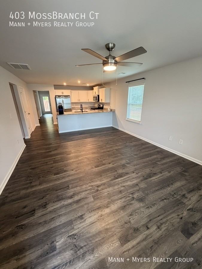 403 Moss Branch Ct - Photo 3 of 36