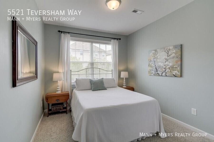 5521 Teversham Way - Photo 6 of 20