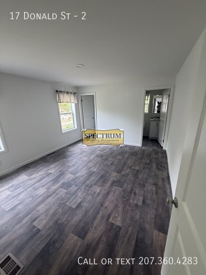 17 Donald St #2 - Photo 6 of 7