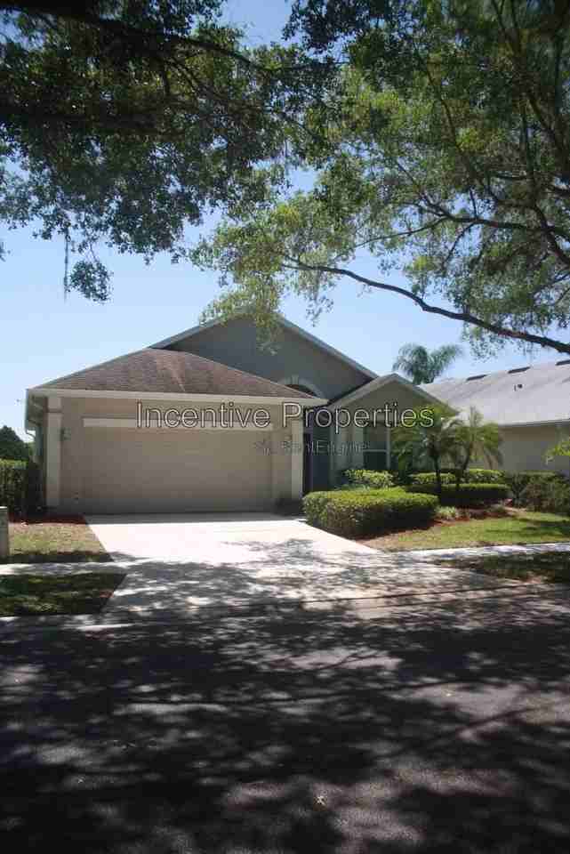 817 Lakeworth Cir - Photo 2 of 33